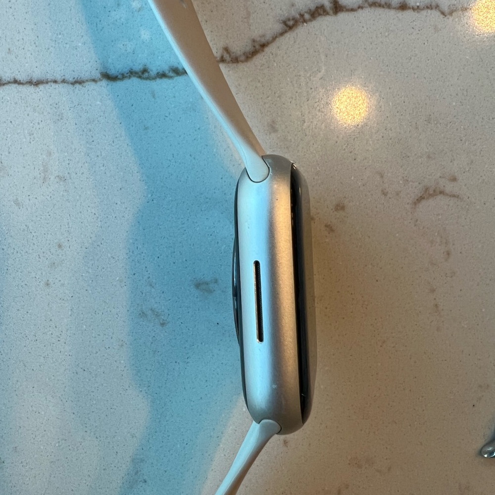 Apple Watch - Picture 4 of 5